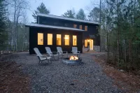 The Dreadnought at Eleanor Lake - Hiller Vacation Homes Hotels in Phelps