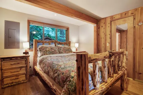 Rustic River Paradise Hotels in Baring