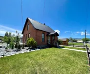 Inviting Patio and Cozy Living Area - Charming Rustic Retreat