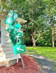 Private Waterfront Getaway – Hot Tub, Sauna, Arcade, Kayaks, Outdoor Ping Pong!