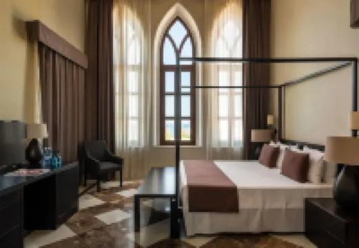 喜悅莫賈卡爾宮飯店 - 限成人入住