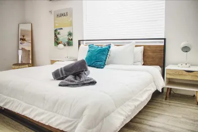 Steps to Beach and Cozy Dining Nook - Charming Coastal Escape Hotels near The Undercover Unit