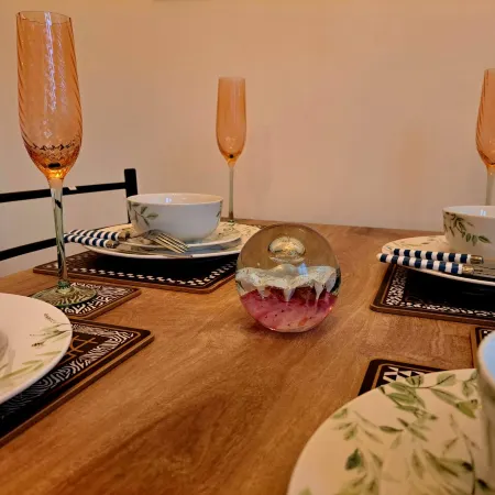 2 Bedroom House in Leeds - Sleeps 5 WiFi Pets