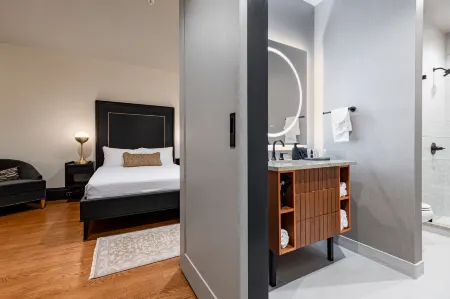 2BR Downtown Views in Prime Location | The Mayfair