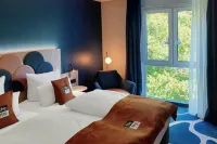 Holiday Inn - the Niu, Stream Mönchengladbach Hotels in der Nähe von Friedhof Lürrip 1888 - 1956