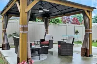 Cozy Retreat with Outdoor BBQ and Smart TV - Charming Getaway