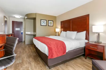Comfort Inn and Suites Van Buren - Fort Smith Отели в г. Киблер Тауншип