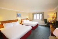 Coventry Hotel By Belvilla near City Centre - parking