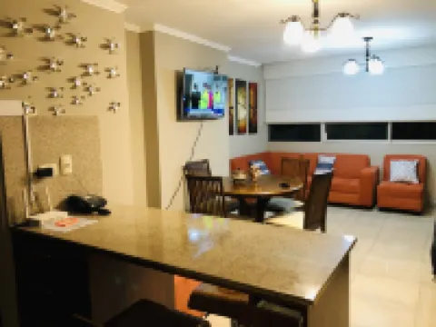 Luxury Suites Riverfront GYE