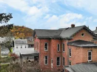 On Catskill Main Street Upscale Charm Outdoor Living Beatrice by AvantStay Hotels in Catskill