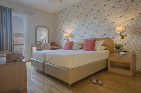 Delice Hotel - Family Apartments Отели рядом с достопримечательностью «Пропилеи»