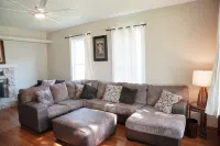 Relaxing Home W/HUGE Yard & Firepit!