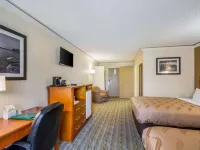 Quality Inn & Suites Kansas City - Independence I-70 East Hotels in Independence