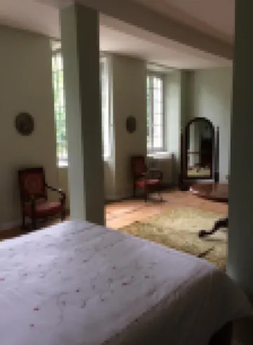 샤토 뒤 발 라르봉