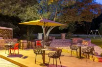 Best Western Hotel Nuit de Retz Hotels in Port-Saint-Pere