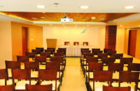Holiday Vista Thekkady a Premium Hotel Near Periyar Wild Life Sanctuary with Sky View Pool