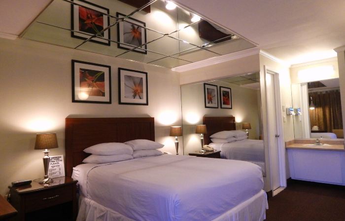 Commack Inn