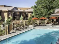 Wayfinder Bishop Hotels in Bishop