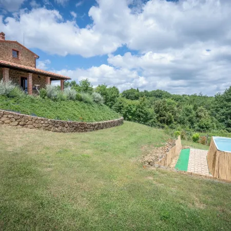 Vineyard’s Cottage with Pool, AC, Wifi - Siena