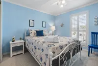 Happy Beach Villa 3 Bedroom Condo by RedAwning