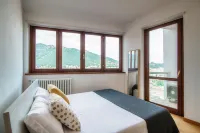 Bird's Eye View - by Myhomeincomo Hotels in Grandate