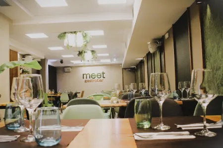 Alameda Centro Отели рядом с достопримечательностью «Monasterio de San Juan de Duero»