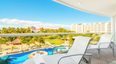 Villa Magna - Alcatraz 241 by Kivoya Hotels in Nuevo Vallarta