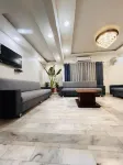 Hotel 7 Cr