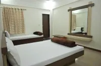 Hotel Roshan Palace