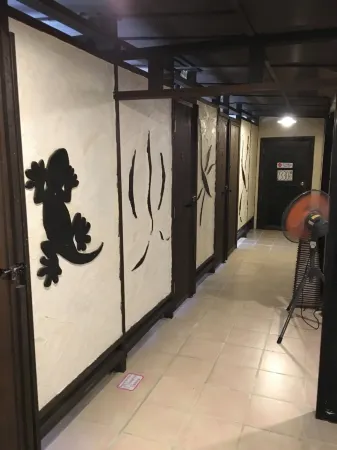 Taketomijima Guesthouse and je Taime