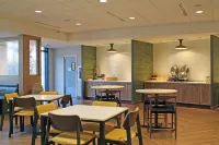 Fairfield Inn & Suites St. Louis South Hotels in Windsor Township