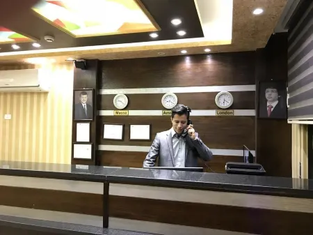 Al Haneen Hotel Apartments Отели рядом с достопримечательностью «King Hussein Bin Talal Mosque»