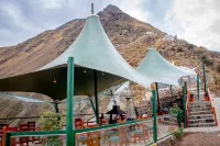 Vertical Sky Luxury Suites