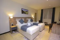 Triple E Hotel and Spa Hotel dekat Sholla Market