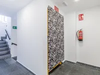 AYZ Villegas - 自動入住物業 卡尼利亚斯附近的飯店