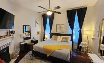Isetta Inn (Boutique Hostel)