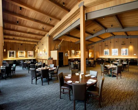Yosemite Valley Lodge Отели в г. Yosemite West