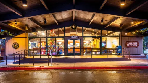 Yosemite Valley Lodge Hotels in Yosemite West
