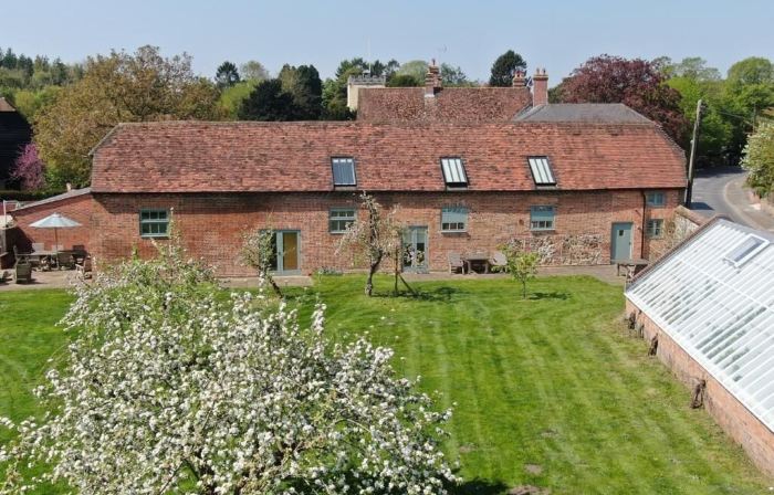 Manor Farm Courtyard Cottages