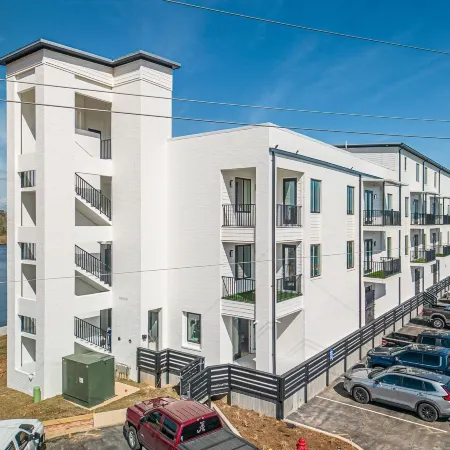 Handsboro Pointe Condo & Suites