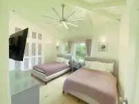 Seasideserenity: Luxury Villa Steps from the Beach Các khách sạn ở 