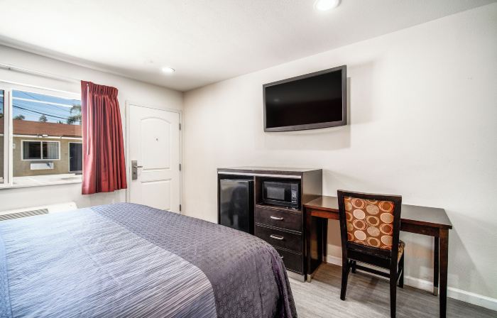 Bell Manor Motel