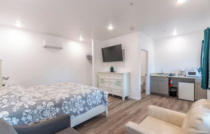 Hurricane Hideaway Lodging