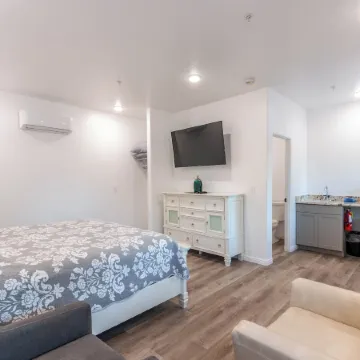 Hurricane Hideaway Lodging