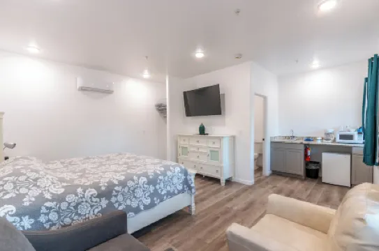 Hurricane Hideaway Lodging