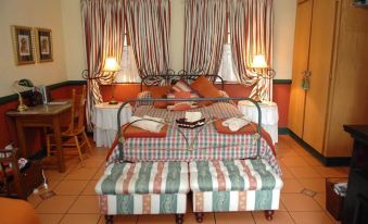 A Tapestry Garden Guest House