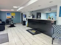 デイズ イン バイ ウィンダム レイク シティ I-10 - 駐車場