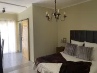 161 Blenheim Rd Hotels in Chartwell