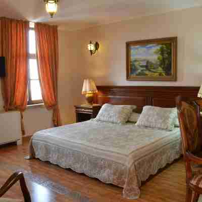 鮑里斯宮殿及餐廳精品酒店 Rooms