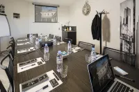 Le Ya'Tis Hotels in Tavel